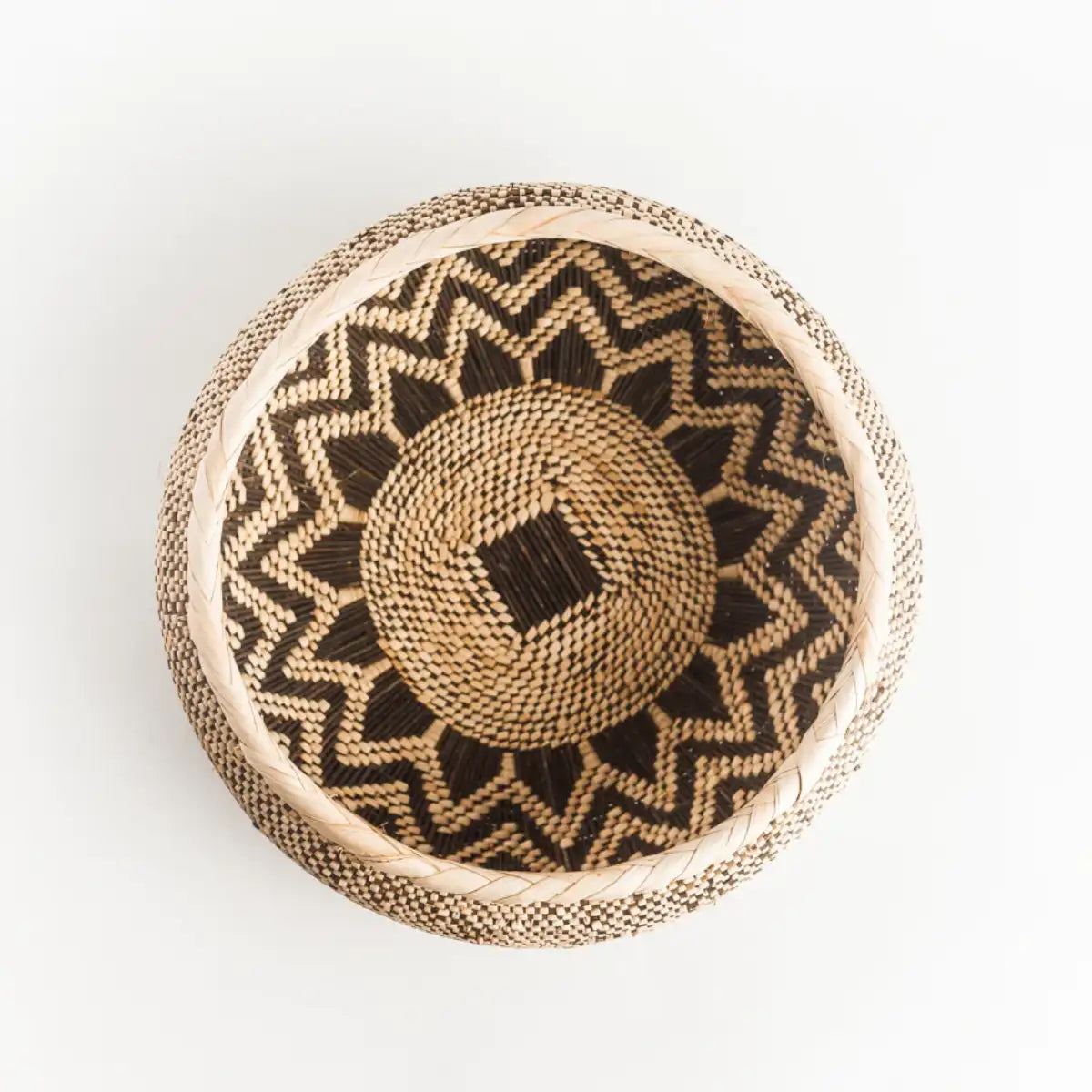 12inch-Palm-Leaf-Fruit-Basket-Top